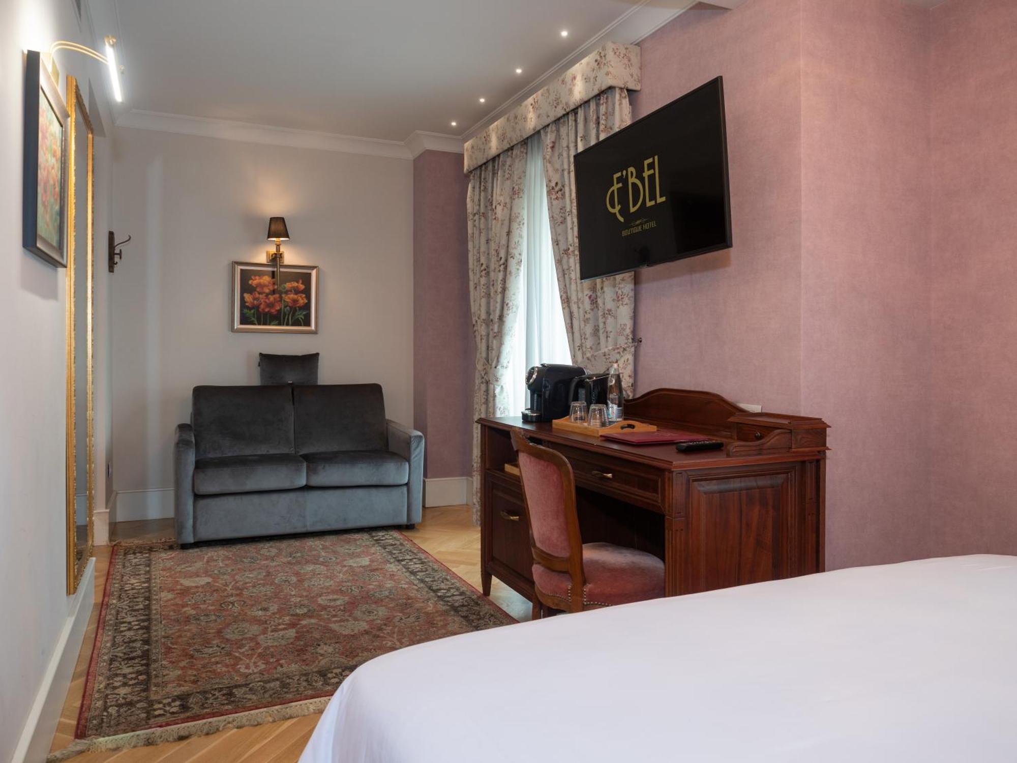 Ebel Boutique Hotel Тирана Екстер'єр фото